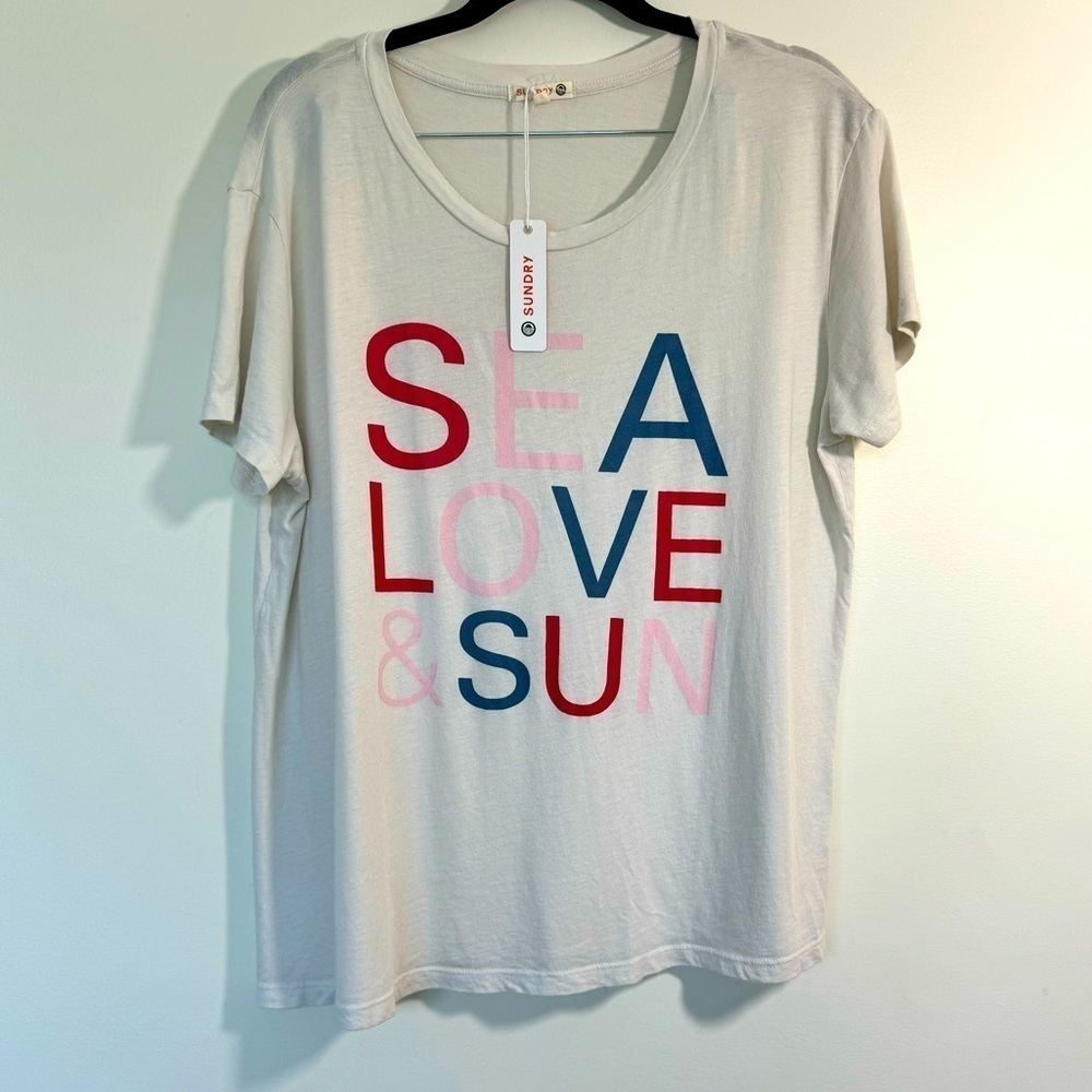 🆕 SUNDRY | NWT Oversized Soft Drapey T-Shirt With Graphic